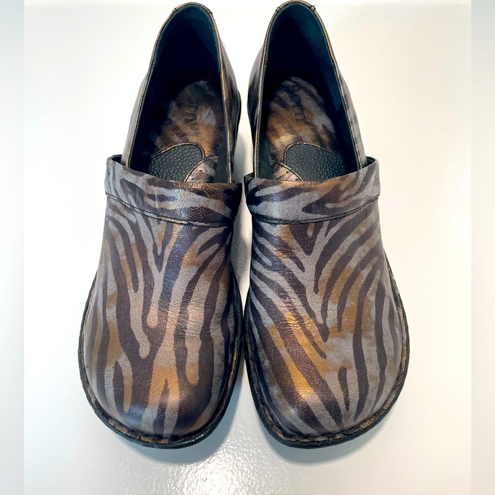 Born Womens Leather Clogs 8 Toby Zebra Animal Print Comfort Slip On Shoes New